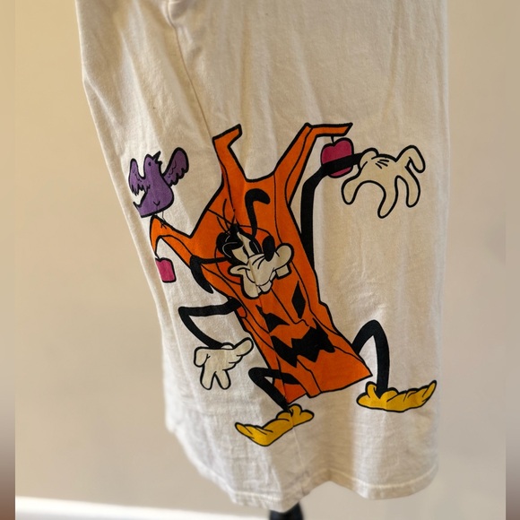 Disney Halloween Mickey and Friends T-SHIRT - Picture 3 of 7